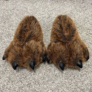 2007 Wishpets Grizzly Bear Paw Slippers Adult Size Large